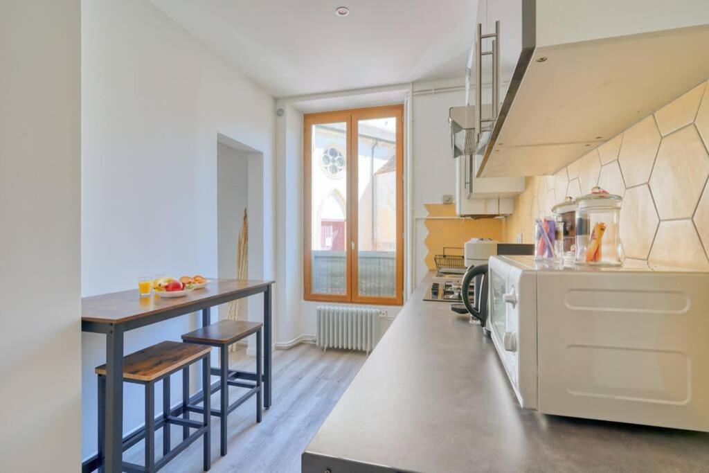 Studio Charmant Au Coeur Du Vieux Corbeil Corbeil-Essonnes Exterior foto